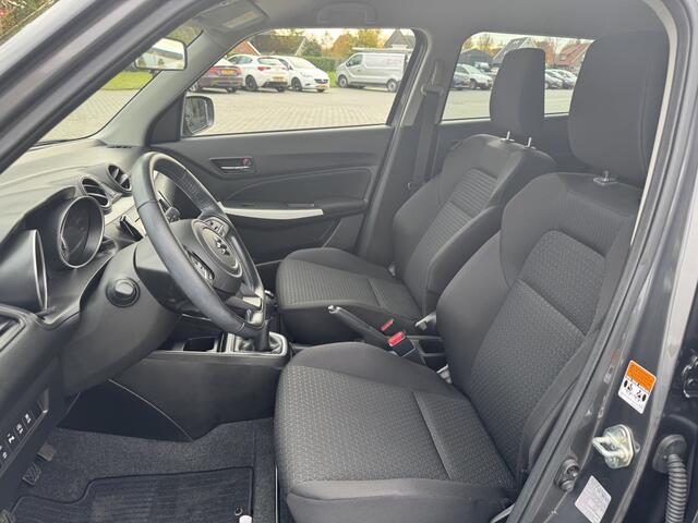 Suzuki SWIFT 1.2 Style Smart Hybr