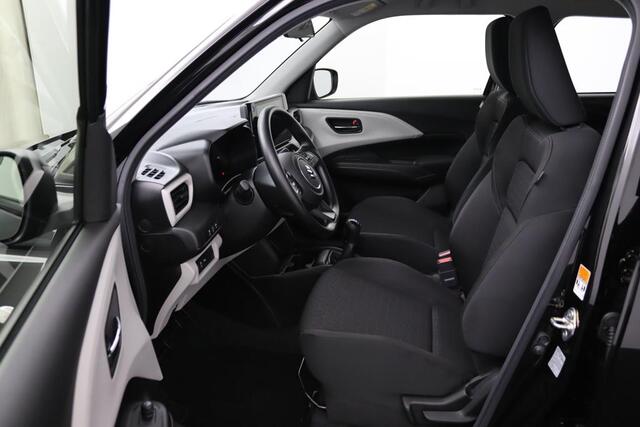 Suzuki SWIFT 1.2 Comfort Smart Hybrid | ¤2300,- Korting | Nieuwe Auto | Navigatie | Keyless Entry | Draadloos Apple Carplay & Android Auto |