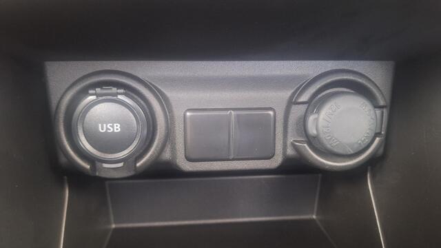 Suzuki SWIFT 1.2 Comfort Smart Hybrid