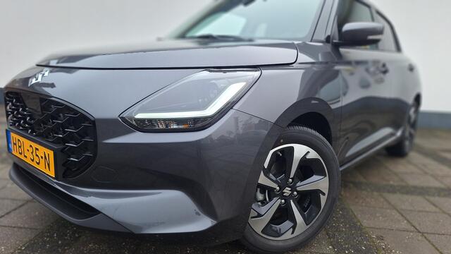 Suzuki SWIFT 1.2 Style Smart Hybrid