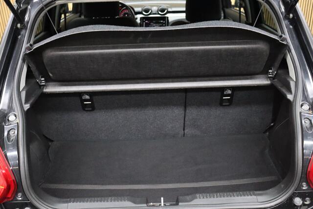 Suzuki SWIFT 1.2 Style Smart Hybrid | Adaptive-cruise | Afneembare Trekhaak | Camera | Clima | Apple Carplay & Android Auto | Navigatie | Parkeerhulp | Keyless | Dodehoekdetectie