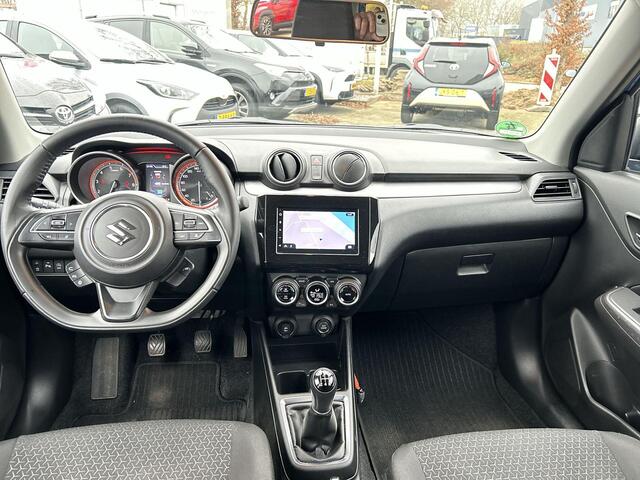 Suzuki SWIFT 1.2 Style Smart Hybrid RIJKLAAR | Navigatie | Climate Control | Cruise Control | Camera | Dubbele Uitlaat