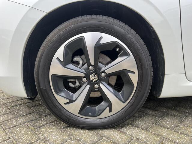 Suzuki SWIFT 1.2 Style Smart Hybrid Automaat | Lage KM-stand | Apple Carplay & Android Auto | Climate Control | Elek. Buitenspiegels