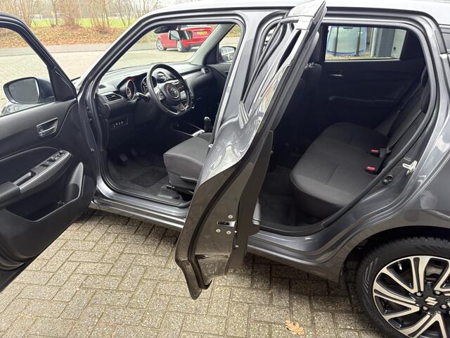 Suzuki SWIFT 1.2 Style Smart Hybrid clima camera