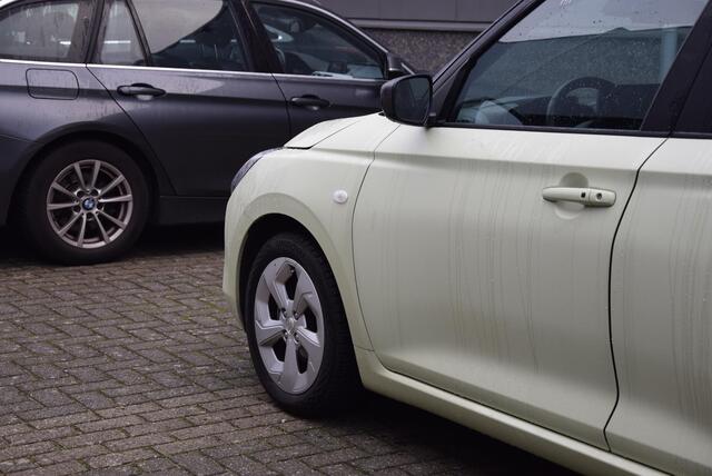 Suzuki SWIFT 1.2 Select Smart Hybrid | Automaat | Navigatie | Apple carplay/android |