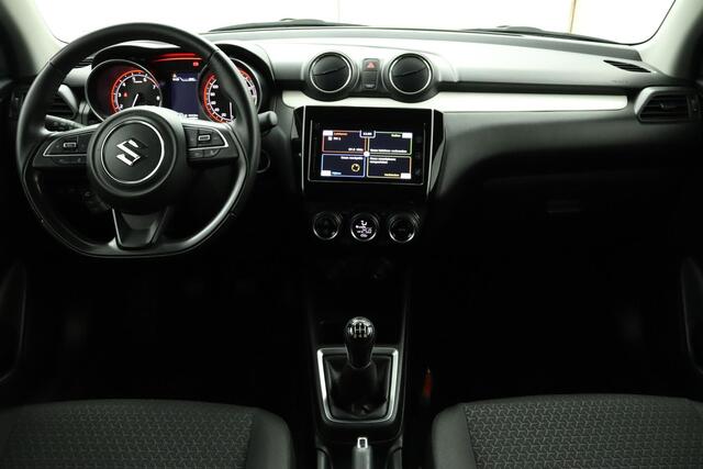 Suzuki SWIFT 1.2 Stijl Smart Hybrid | Climate control | Cruise Control adaptive | Navigatie | Apple carplay, Android auto | Stoelverwarming | Lichtmetalen velgen |