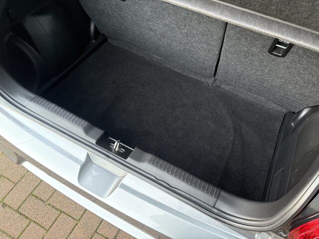 Suzuki SWIFT 1.2 90pk Select 5-drs. CAMERA/CARPLAY/AIRCO/LED/STOELVERW./16INCH