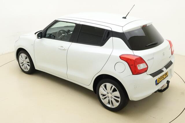 Suzuki SWIFT 1.2 Select Smart Hybrid 90pk | Airco | Lichtmetalen Velgen | Stoelverwarming | Trekhaak | Apple Carplay - Android Auto | Camera