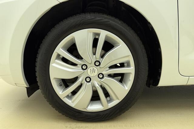 Suzuki SWIFT 1.2 Select Smart Hybrid 90pk | Airco | Lichtmetalen Velgen | Stoelverwarming | Trekhaak | Apple Carplay - Android Auto | Camera