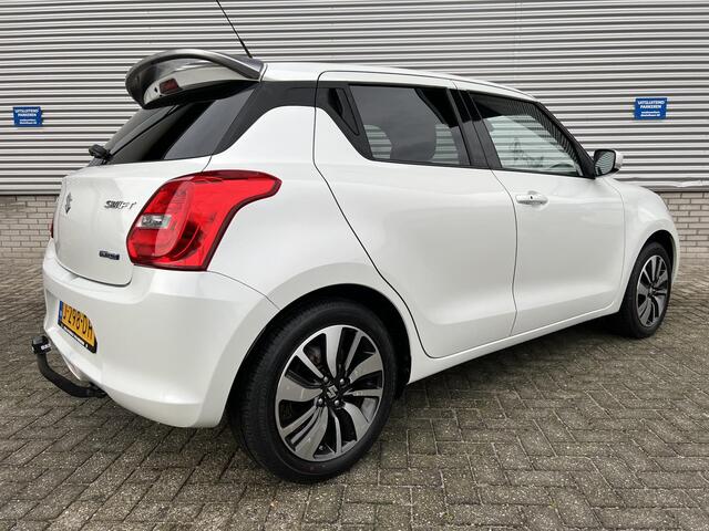 Suzuki SWIFT 1.2 Stijl Smart Hybrid | Trekhaak | Climate Control | Adaptieve Cruise Control | Apple Carplay & Android Auto | Meest Luxe Uitvoering