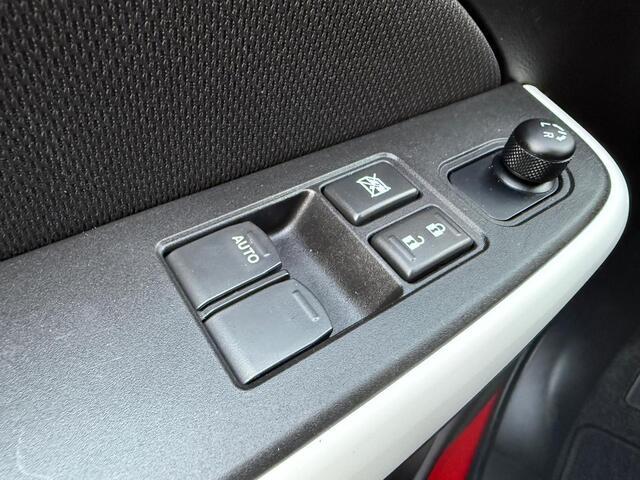 Suzuki SWIFT 1.2 Select Smart Hybrid | Navigatie | Carplay | Cruise Control | 10 JAAR GARANTIE!!