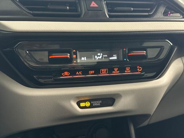 Suzuki SWIFT 1.2 Select Smart Hybrid Automaat | Navigatie | Adaptieve Cruise Control | Parkeercamera