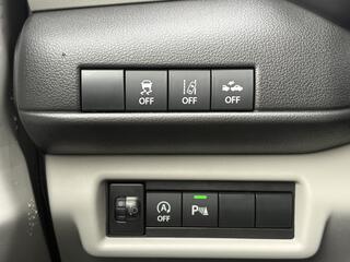 suzuki-swift-1.2-style-smart-hybrid