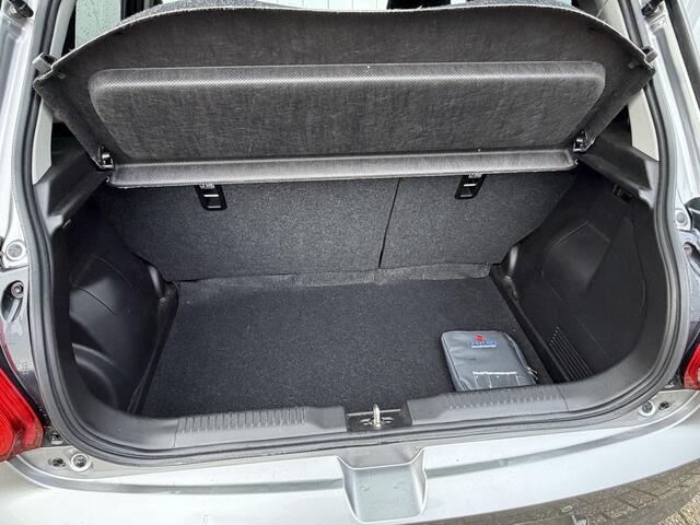 Suzuki SWIFT 1.2 Select Smart Hybrid | 1e Eigenaar Dealer Onderhouden | Trekhaak | Dode hoek detectie | Navi | PDC achter | Ad Cruise |