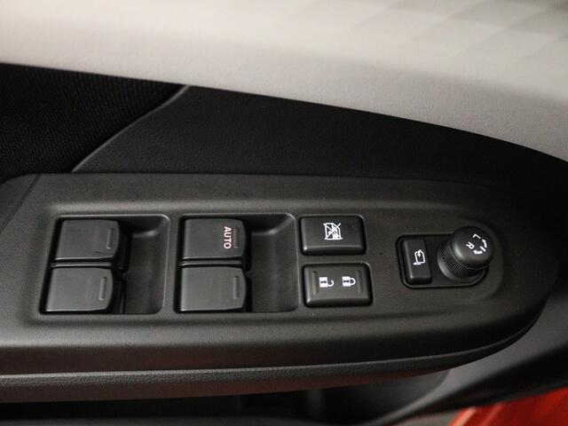 Suzuki SWIFT 1.2 Style Smart Hybrid | Apple Carplay / Android Auto (Navigatie) | Cruise control | Climate control | Navigatie | Keyless entry