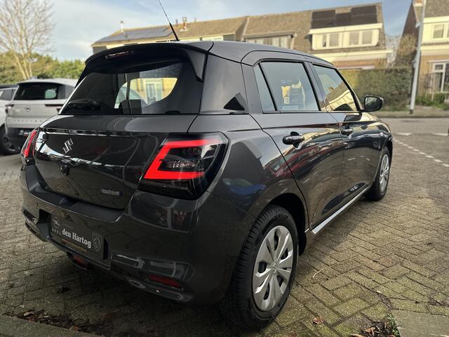 Suzuki SWIFT 1.2 Comfort Smart Hybrid Navi/Dode hoek sensor/Camera.