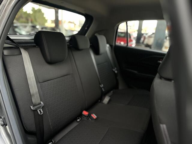 Suzuki SWIFT 1.2 Comfort Smart Hybrid Navi/Dode hoek sensor/Camera.