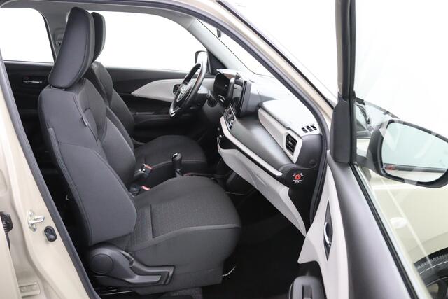 Suzuki SWIFT 1.2 Comfort Smart Hybrid | Lichtmetalen Velgen | Navigatie | Keyless Entry | Adaptieve Cruise control | Parkeersensoren en Camera |