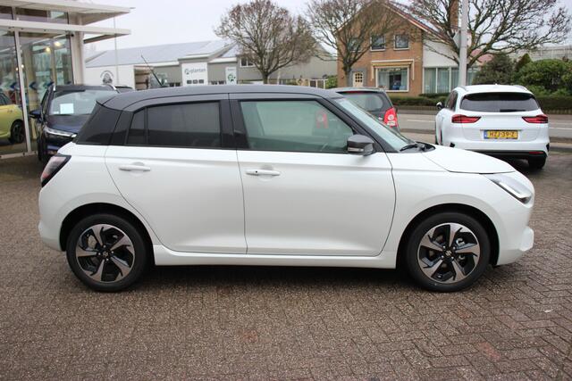 Suzuki SWIFT 1.2 Style Hybrid | Demo Deal | 10 jaar Garantie |