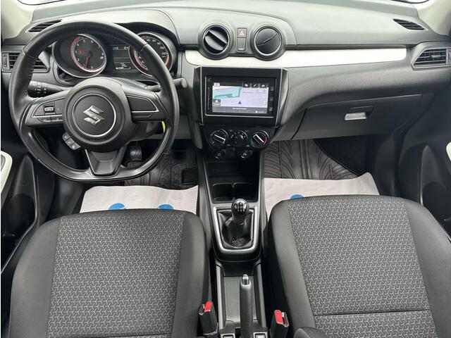 Suzuki SWIFT 1.2 5DRS APPLE P-CAM STOELVERW. ALL SEASON