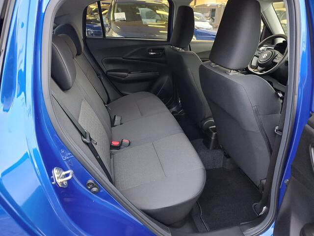 Suzuki SWIFT 1.2 SELECT SMART HYBRID Beschikbaar! | Tot 10 JAAR GARANTIE! | Inclusief ¤ 1.500,- Voorraad Voordeel