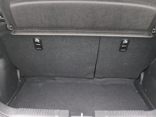 Suzuki SWIFT 1.2 Style Smart Hybrid 92PK Aut. Adaptieve Cruise Controle, Side Assist, Keyless, Stoelverwarming, Achteruitrijcamera, Navi, 16" LM Velgen