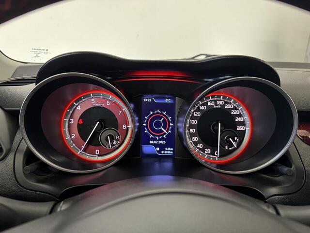 Suzuki SWIFT 1.4 Sport | Navigatie | Camera | Sportstoelen | Lichtmetalen velgen 17" |