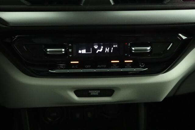 Suzuki SWIFT 1.2 Style Smart Hybrid | Automaat | Climate control | Cruise control adaptive | Navigatie | Apple carplay, Android auto | Keyless | Lichtmetalen velgen |