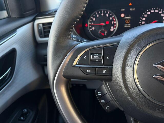 Suzuki SWIFT 1.2 Style Smart Hybrid | Climate Control |Tot 10 JAAR GARANTIE! | Navi | Camera | Rijklaarprijs!!