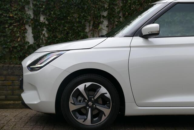 Suzuki SWIFT 1.2 Style Smart Hybrid | RIIJKLARPRIJS |