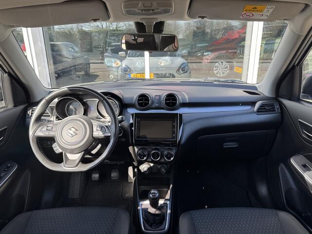 Suzuki SWIFT 1.2 Stijl Smart Hybrid * Achteruitrijcamera * Trekhaak *