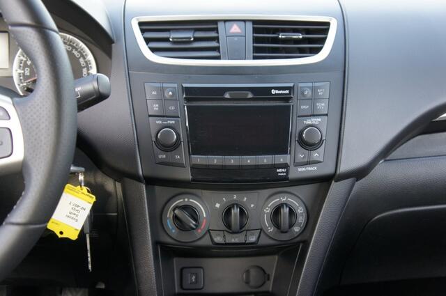 Suzuki SWIFT 1.2 BANDIT EASSS 1eEIG VERWARMDE-STOELEN/CRUISE/AIRCO PERFECTE STAAT