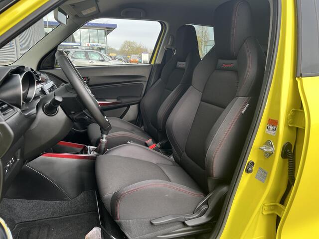 Suzuki SWIFT 1.4 Sport Smart Hybrid | Apple Carplay & Android Auto | Zeer Lage Kilometerstand | Parkeersensoren | Climate Control | Adaptieve Cruise Control