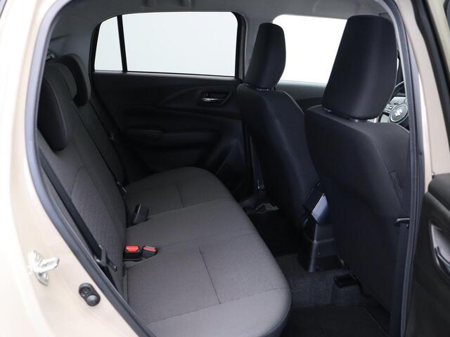 Suzuki SWIFT 1.2 Style Smart Hybrid | Stoelverwarming | Achteruitrijcamera | Cruise Control Adaptief | Keyless Entry |