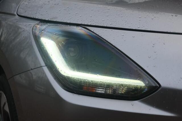 Suzuki SWIFT 1.2 82pk Style Smart Hybrid | Navi | App Connect | Climate | Adaptive Cruise | Camera | Keyless | Stoelverwarming