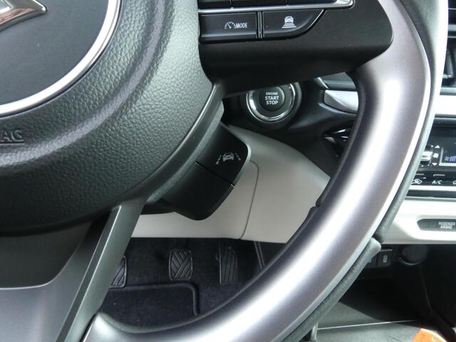 Suzuki SWIFT 1.2 Style Smart Hybrid NIEUW uit voorraad leverbaar! Prijs is RIJKLAAR!