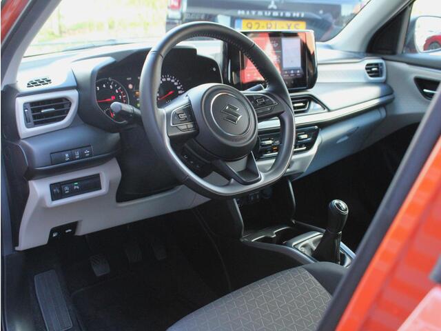 Suzuki SWIFT 1.2 Style Smart Hybrid All-Seasons, Adaptieve Cruise en Climate Control, Elektrisch Inklapbare Spiegels, Carplay/Android Auto