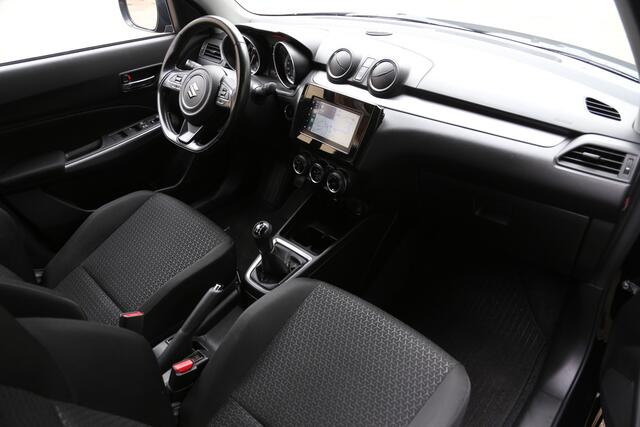 Suzuki SWIFT 1.2 Style Smart Hybrid Navi Carplay LED Camera ACC