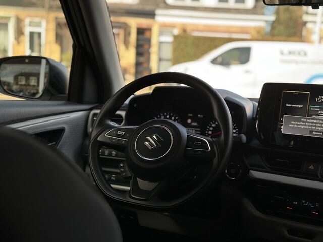 Suzuki SWIFT 1.2 Comfort Smart Hybrid Parkeerhulp/Camera/Apple Carplay/Android Auto.