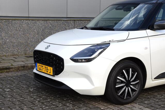 Suzuki SWIFT 1.2 Comfort Smart Hybrid | DEMO-deal!! | Casual Sport pakket | tot 10 jaar fabrieksgarantie of 200.000 KM! |