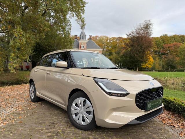 Suzuki SWIFT 1.2 Smart Hybrid | Adaptive | Camera | !3800KM! | Blind Spot | Navi |