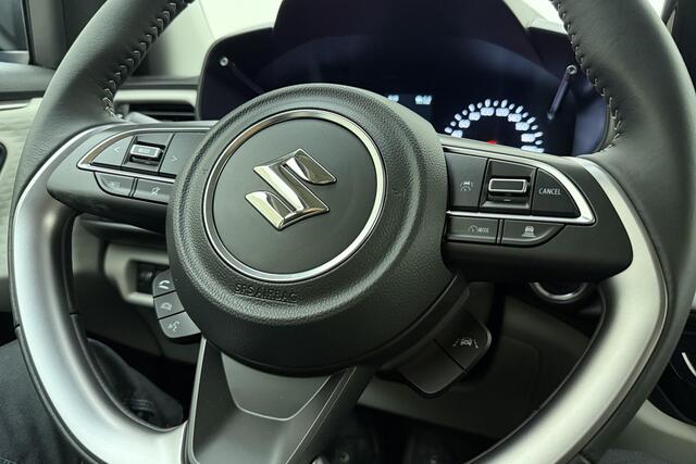 Suzuki SWIFT 1.2 Style Smart Hybrid | Voorraad actie | Navigatie | Cruise control | Parkeersensoren | Achteruitrijcamera