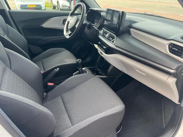 Suzuki SWIFT 1.2 Style Smart Hybr