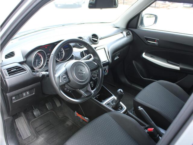 Suzuki SWIFT 1.2 Select Smart Hybrid Navigatie, Multimediasysteem, Airconditioning, Parkeercamera, tot 10 jaar garantie!