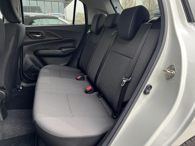 Suzuki SWIFT 1.2 Select Smart Hybrid | Demonstratievoertuig | Apple Carplay & Android Auto | 16" LM Velgen | Airco | Adaptieve Cruise Control