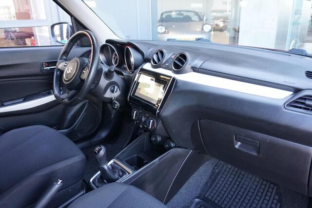 Suzuki SWIFT 1.2 Select Smart Hybrid + DODEHOEK / CAMERA / PDC / STOELVERWARMING