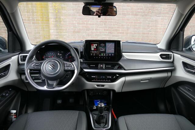 Suzuki SWIFT 1.2 Style Smart Hybrid | Navi | Adapt. Cruise | Camera | VOORRAAD