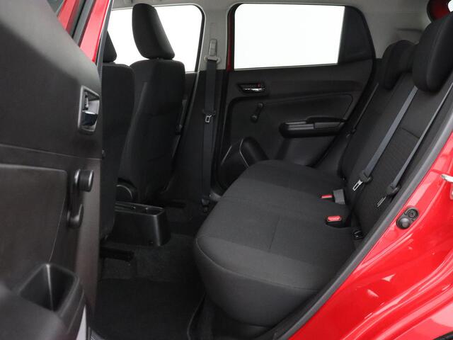Suzuki SWIFT 1.2 Select Smart Hybrid | Stoelverwarming | Carplay | Camera | Airco | Cruise control | Bluetooth | Getint glas