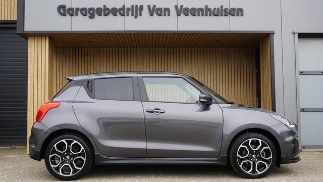 Suzuki SWIFT 1.4 130pk Sport Smart Hybrid 5Drs Navi Keyless LED 17inch LM A-Camera Stoelverwarming 74394km