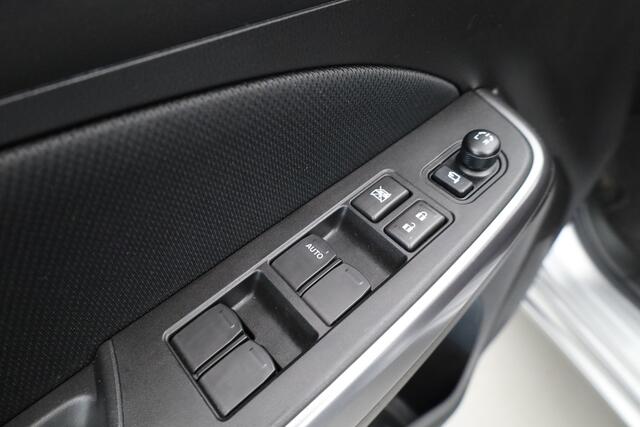 Suzuki SWIFT 1.2 Style Smart Hybrid | Camera | Adapt. Cruise | Dodehoek | Stoelverw. | NAV+Carplay | Keyless | PDC V